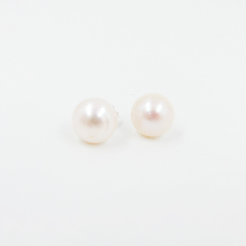 Clous d'oreilles perles d'eau douce 8mm