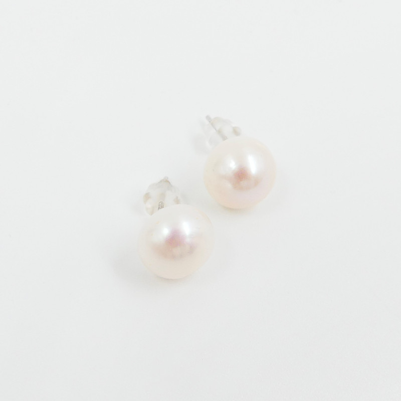 Clous d'oreilles perles d'eau douce 8mm