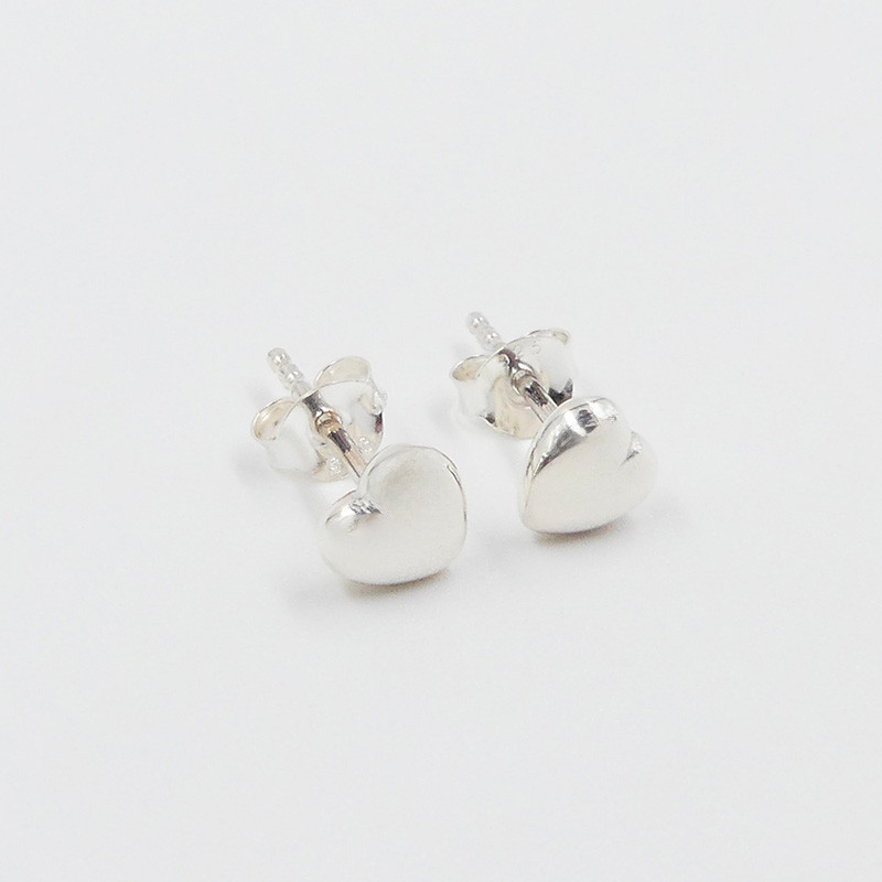 Clous argent coeur bombé