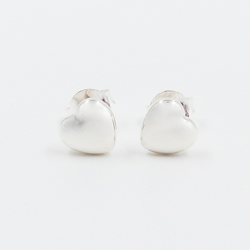 Clous argent coeur bombé