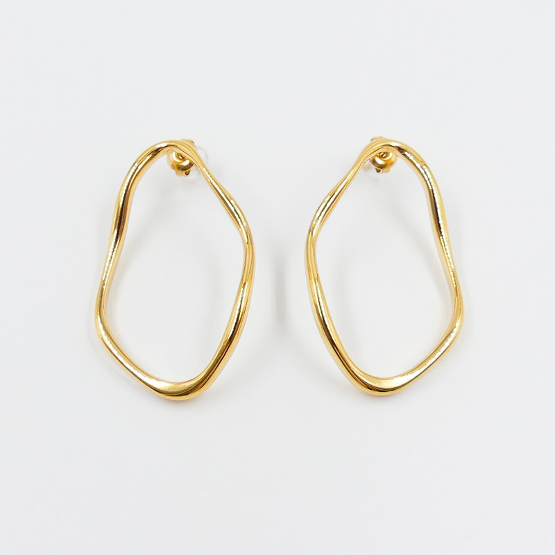 Boucles d’oreilles acier doré ondulées