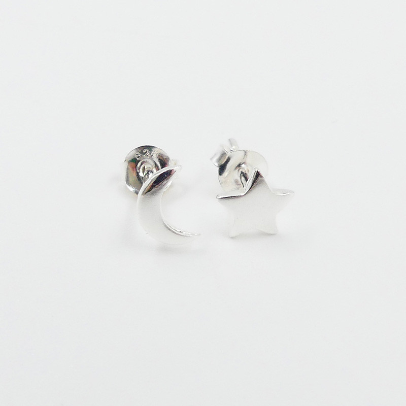 Clous argent étoile et lune