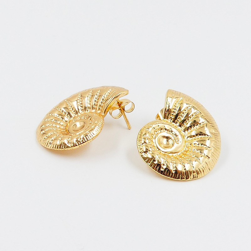Boucles d’oreilles acier doré coquillage