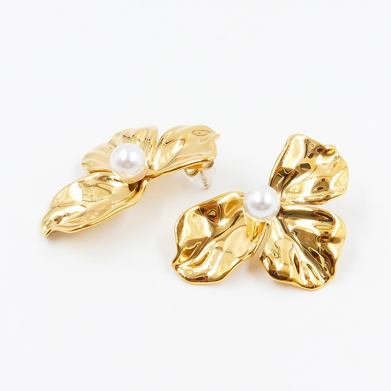 Boucles d’oreilles acier demi fleur et perle