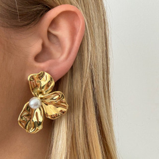 Boucles d’oreilles acier demi fleur et perle
