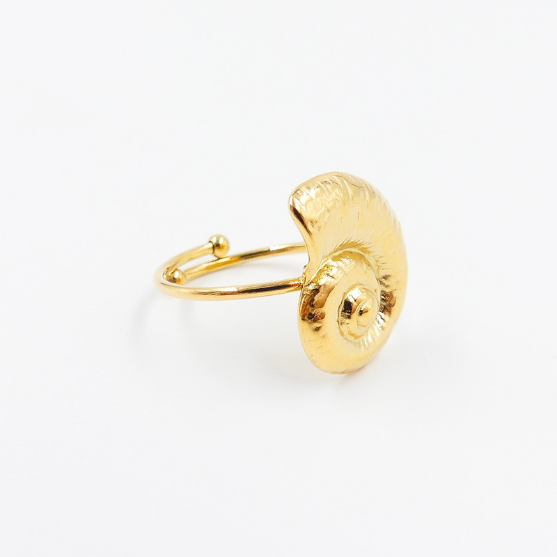 Bague ajustable acier doré coquillage