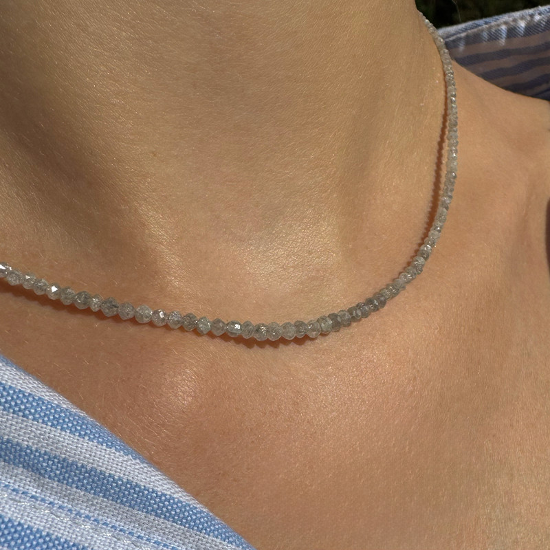 Collier or 18 carats diamants blancs facettés