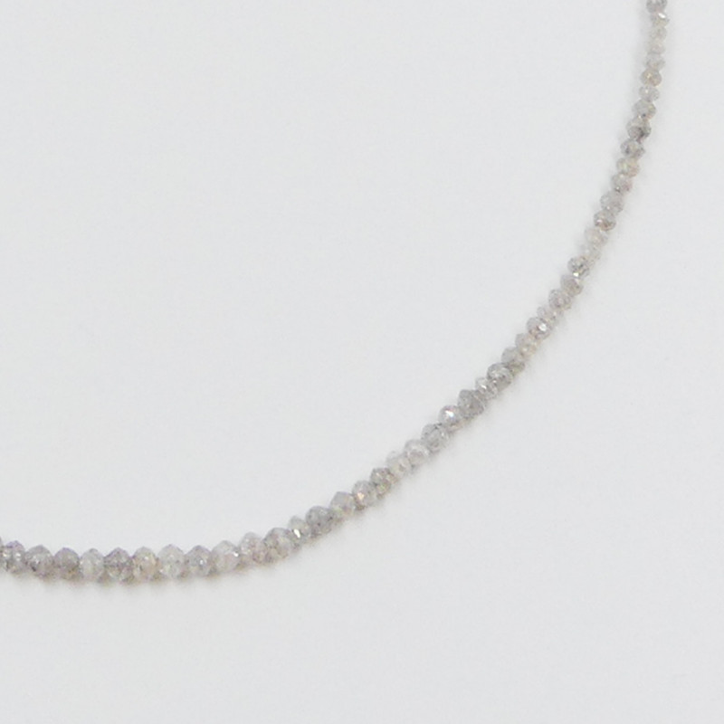 Collier or 18 carats diamants blancs facettés