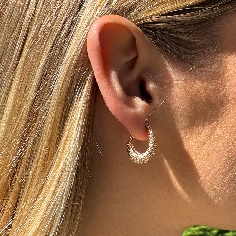 Créoles Plaqué or croissant texturé