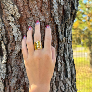 Bague large ajustable acier doré martelé