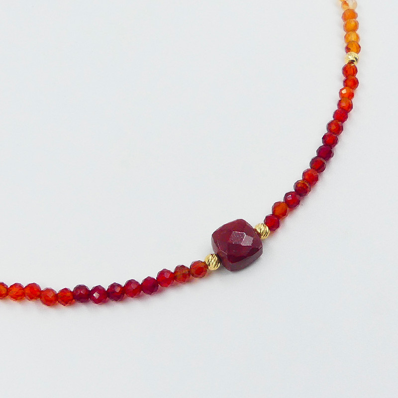 Collier Plaqué or pierres Grenat