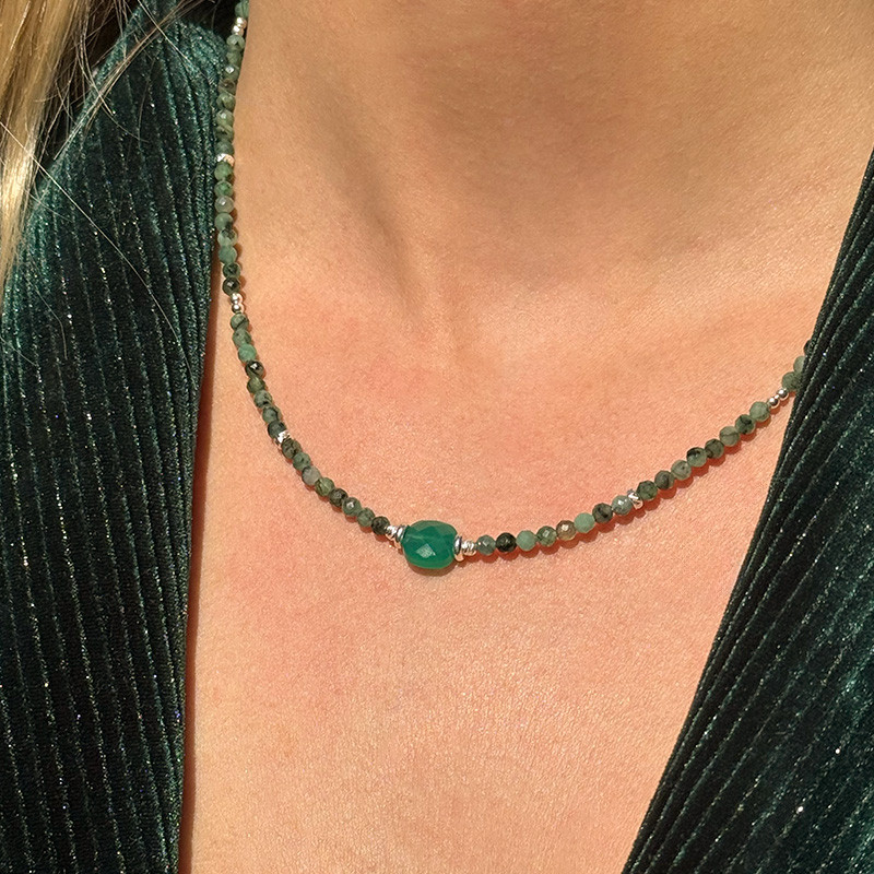 Collier Argent pierres Emeraude