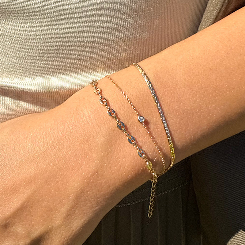 Bracelet plaqué or solitaire strass