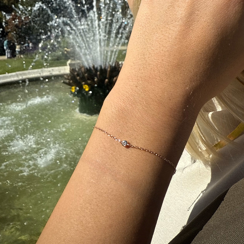 Bracelet plaqué or solitaire strass