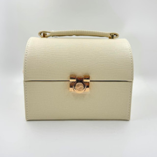 Boîte à Bijoux Format Voyage – Élégante & Compacte