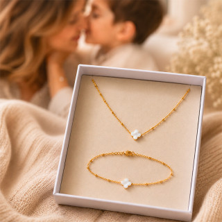 Coffret parure trèfle plaqué or