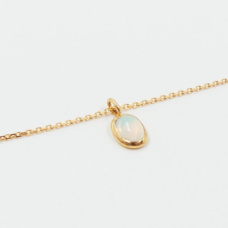 Collier or 18 carats & Opale de Feu