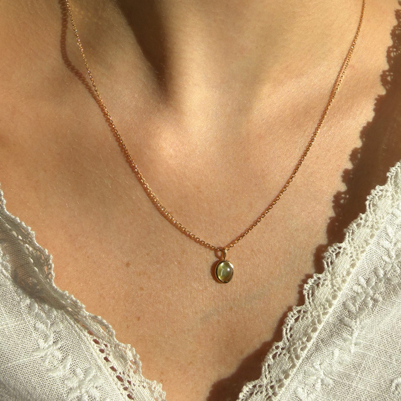 Collier or 18 carats & Chrysoberyl