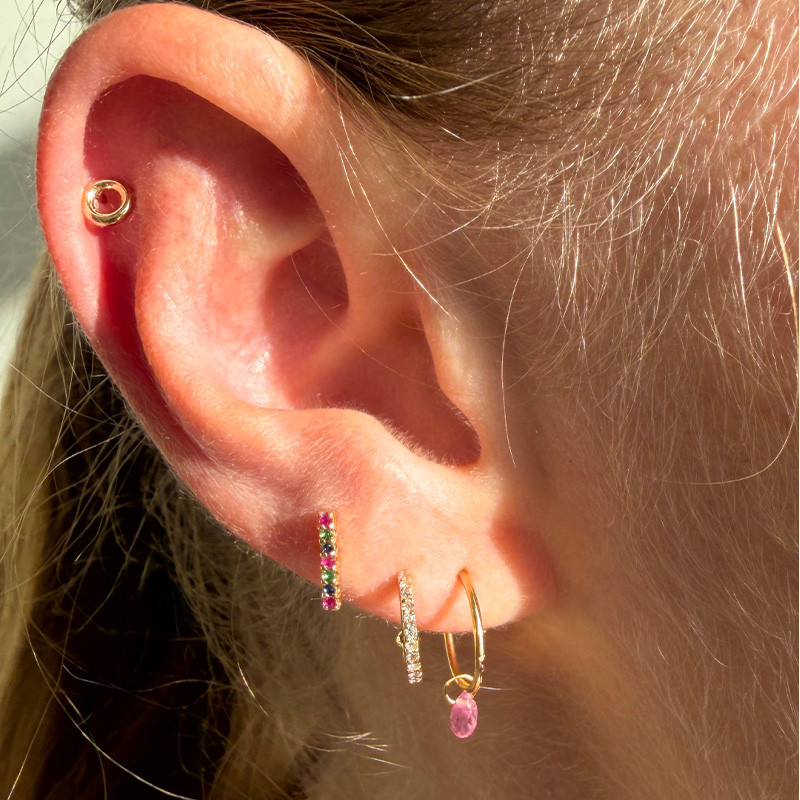 Charm's en or goutte saphir