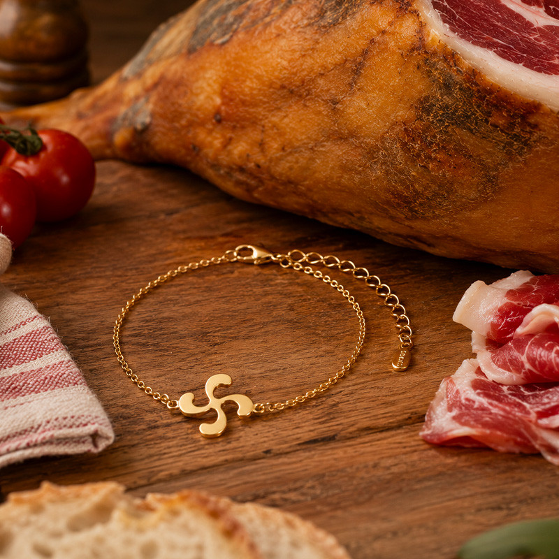 Bracelet Croix Basque acier inoxydable doré