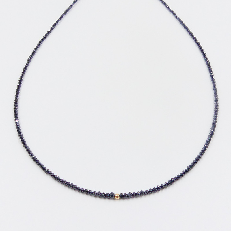 Collier diamants noirs facettés or 18 carats
