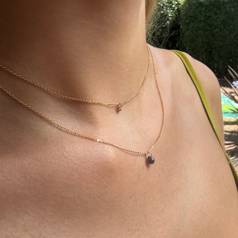 Collier Or 18 carats Goutte Diamant bleu