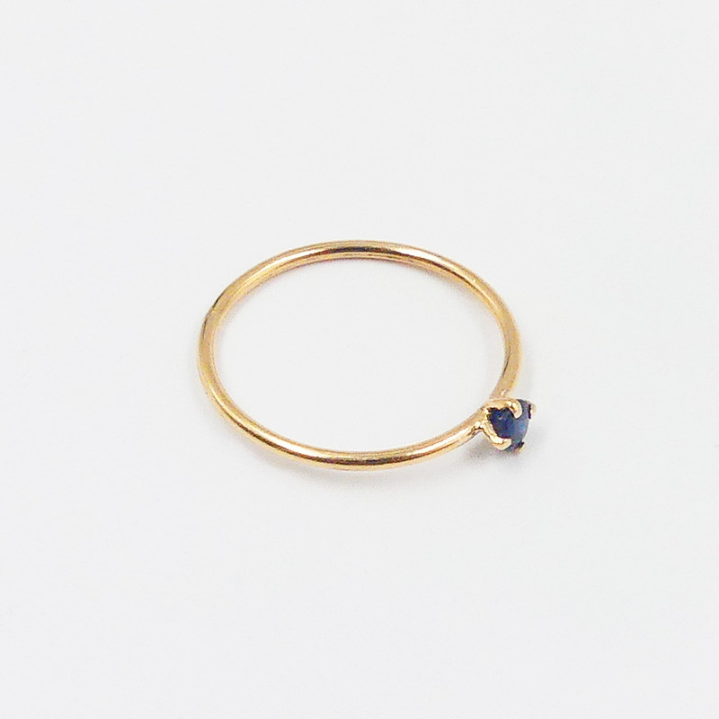 bague solitaire pierre précieuse