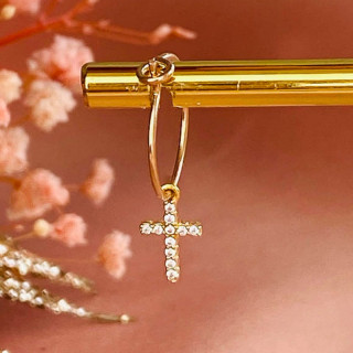 Boucle à l'unité Plaqué Or croix blanche