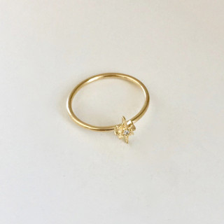 Bague Dorée Etoile Du Nord Zirco