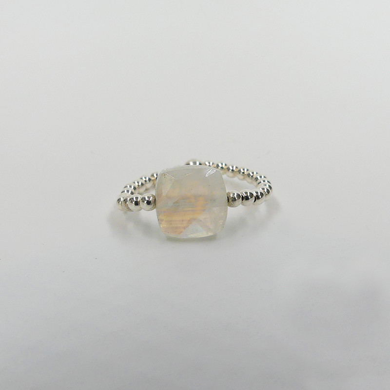 Bague Argent élastique et petite pierre fine