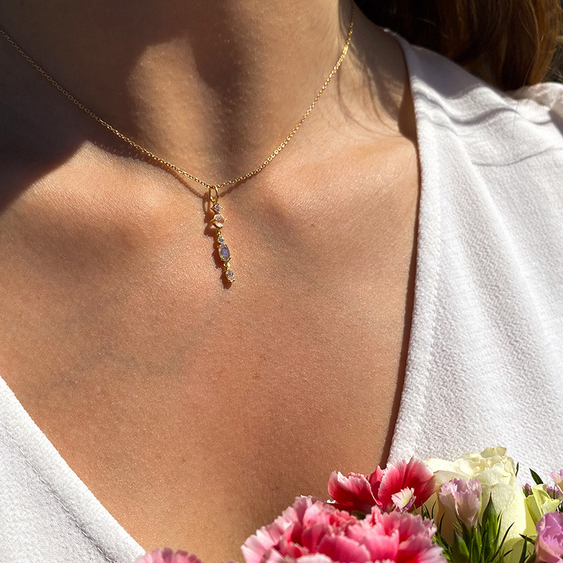 Collier Plaqué Or pendentif pierres fines